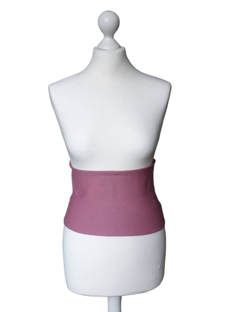 Fly and Fit mauve cotton sweat haramaki wrap for core warmth and recovery. Single layer, stretchy.